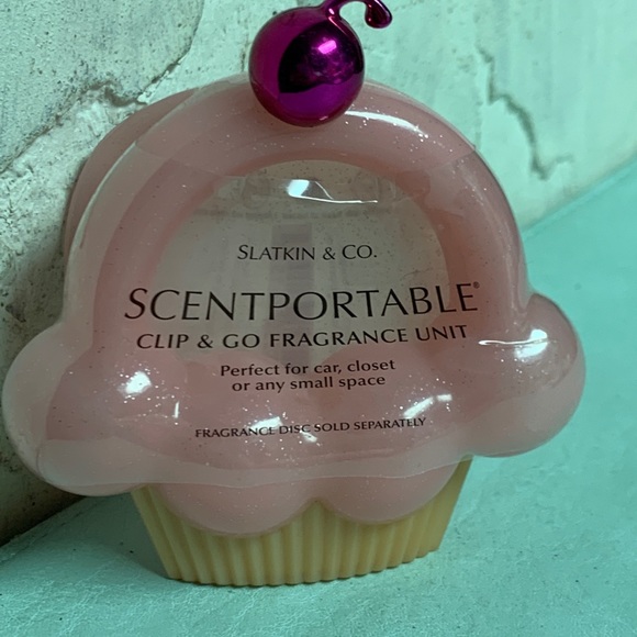 Cupcake Scentportable Bath & Body Works - Picture 6 of 9